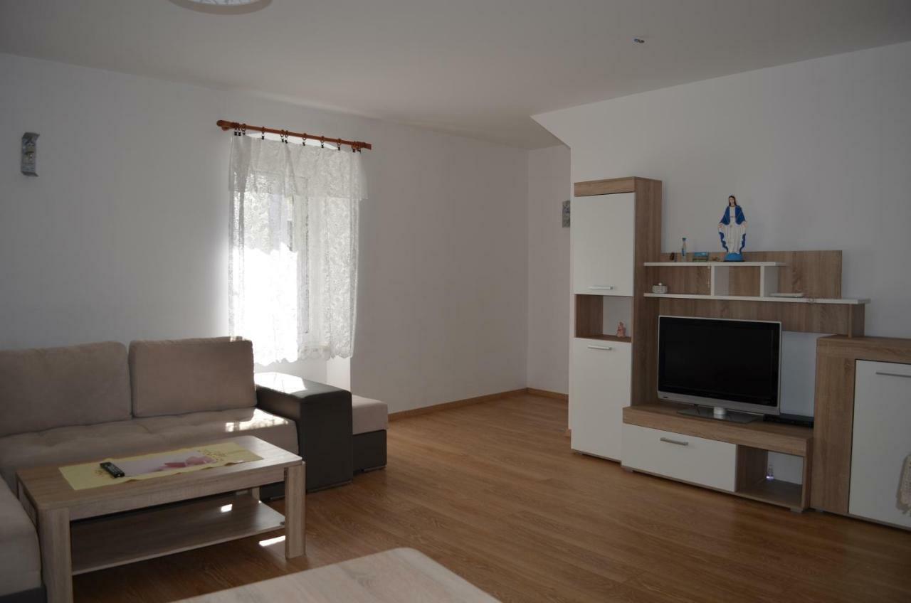 Apartment Michael Крк Экстерьер фото